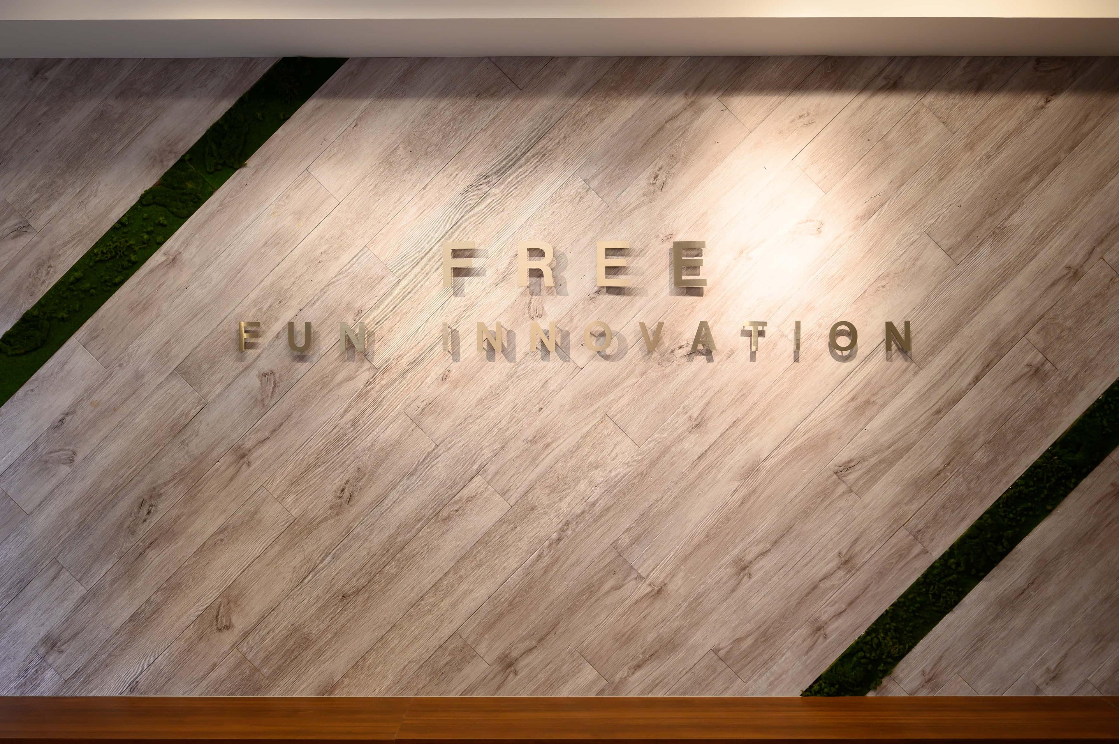 Free Corporation